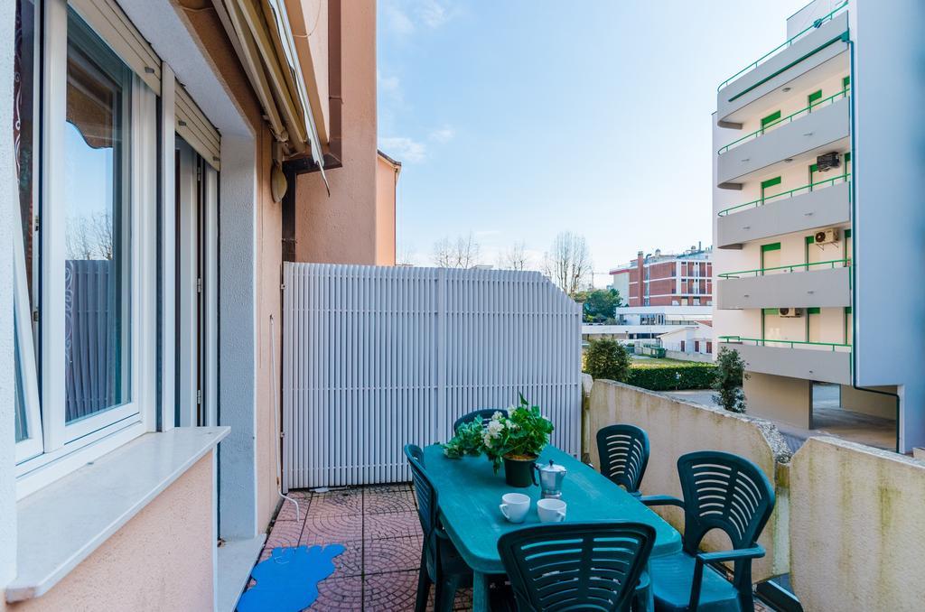 Residence Bussola Bibione Exterior foto